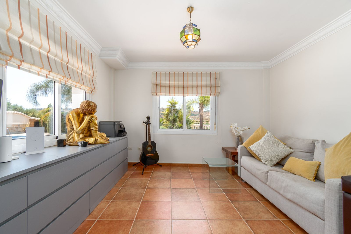 Se vende Villa - Chalet de 4 dormitorios en Costa Del Sol, Málaga, España
