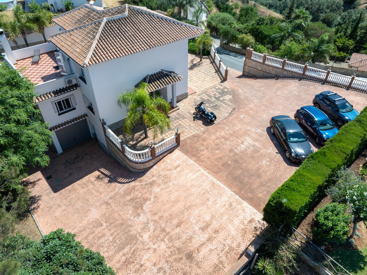 Se vende Villa - Chalet de 4 dormitorios en Costa Del Sol, Málaga, España