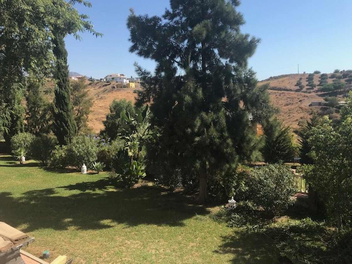Se vende Villa - Chalet de 4 dormitorios en Costa Del Sol, Málaga, España