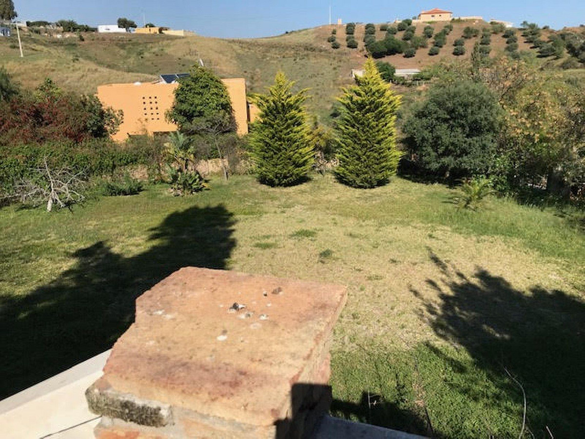 Se vende Villa - Chalet de 4 dormitorios en Costa Del Sol, Málaga, España