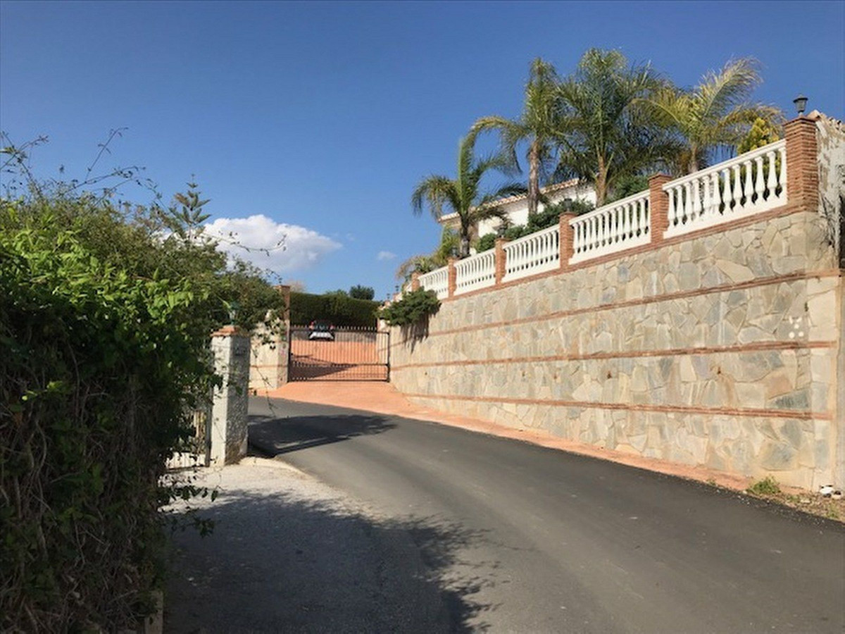 Se vende Villa - Chalet de 4 dormitorios en Costa Del Sol, Málaga, España