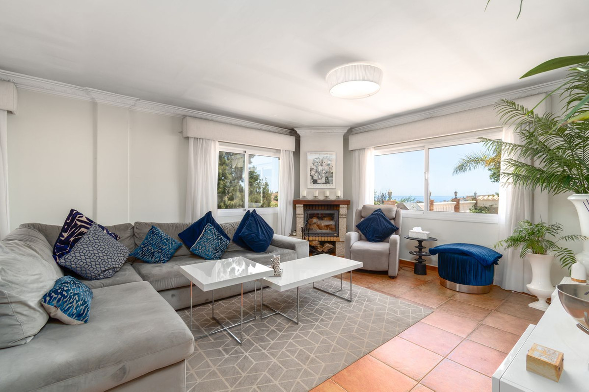 Se vende Villa - Chalet de 4 dormitorios en Costa Del Sol, Málaga, España