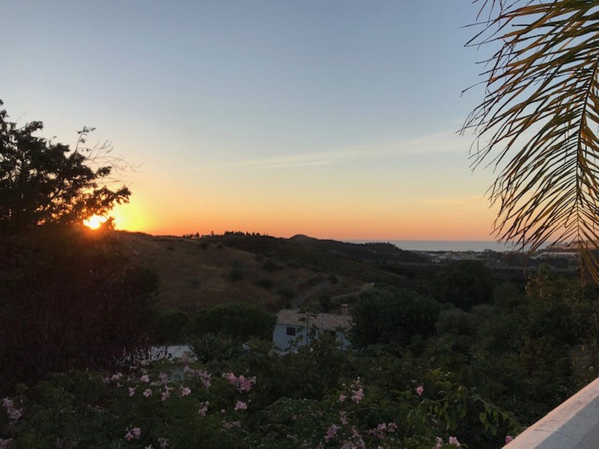 Se vende Villa - Chalet de 4 dormitorios en Costa Del Sol, Málaga, España