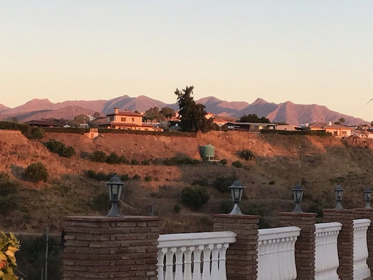 Se vende Villa - Chalet de 4 dormitorios en Costa Del Sol, Málaga, España