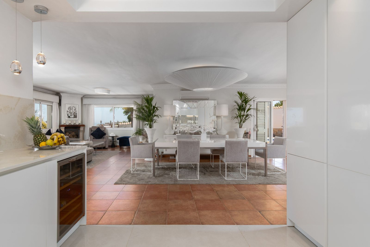 Se vende Villa - Chalet de 4 dormitorios en Costa Del Sol, Málaga, España