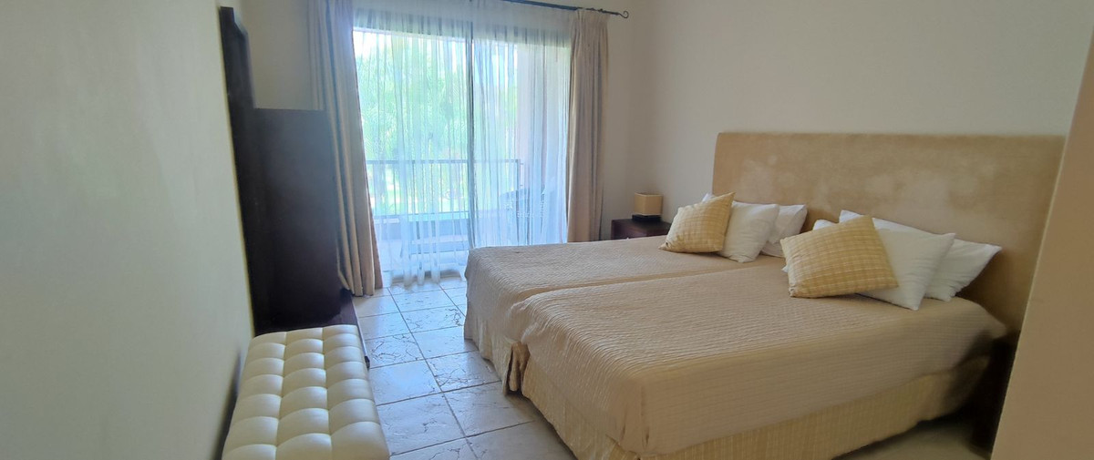 Se vende Apartamento Planta Media de 2 dormitorios en Costa Del Sol, Málaga, España