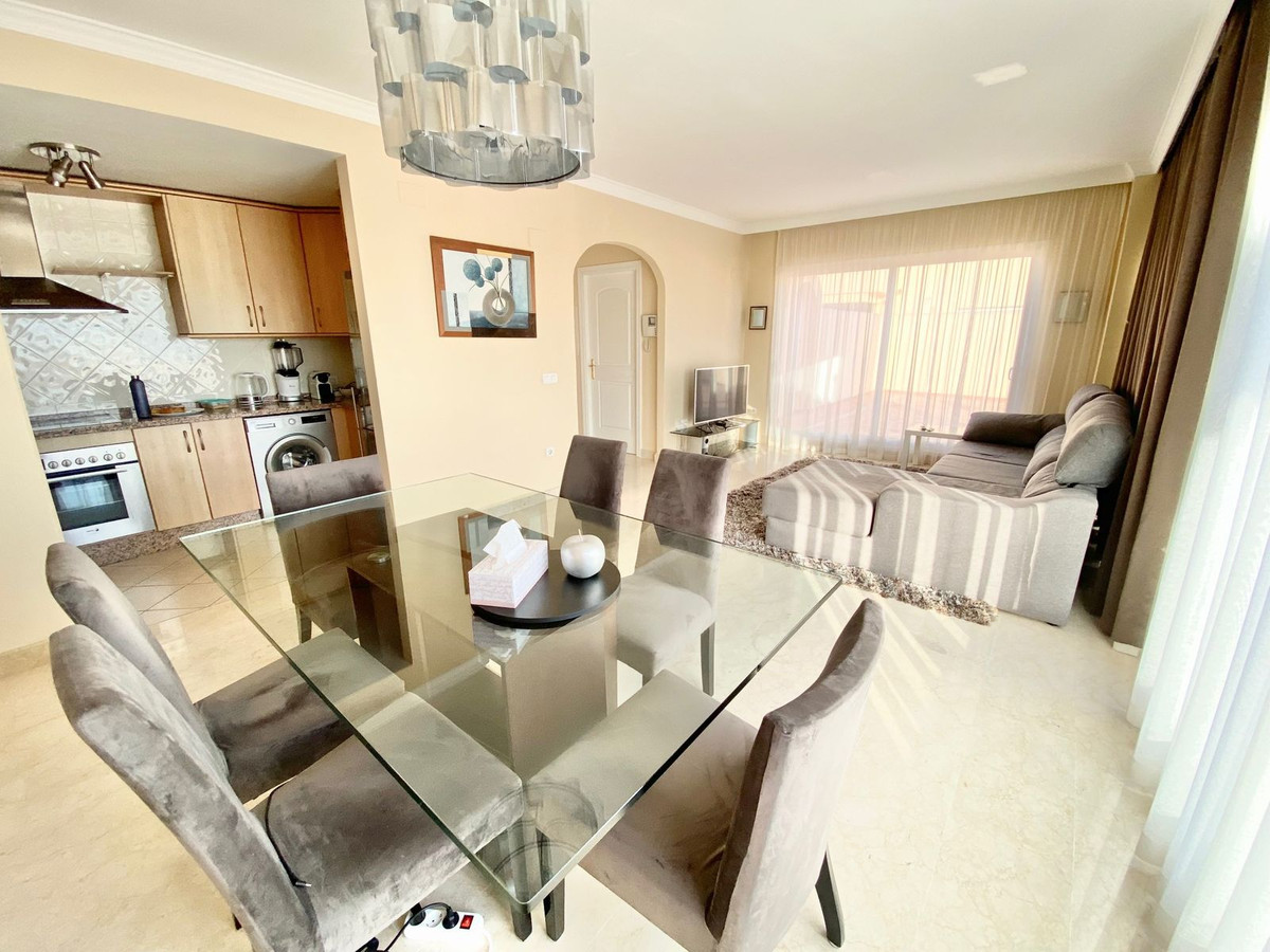 3 Bed Apartment for sale in Elviria Costa Del Sol, Málaga, Spain