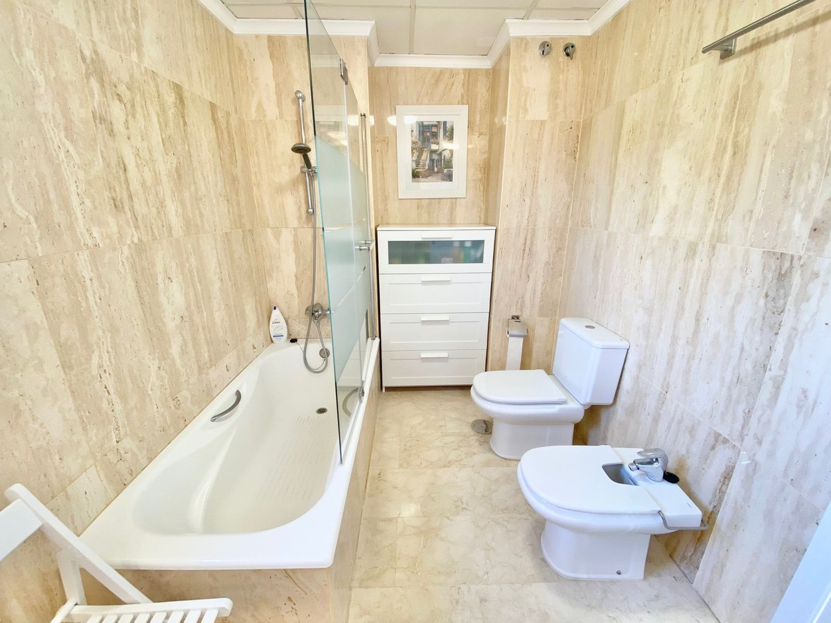 3 Bed Apartment for sale in Elviria Costa Del Sol, Málaga, Spain
