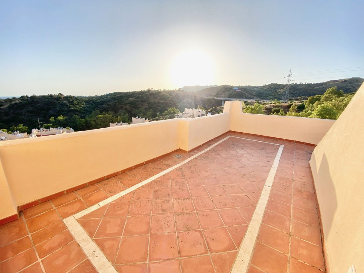 3 Bed Apartment for sale in Elviria Costa Del Sol, Málaga, Spain