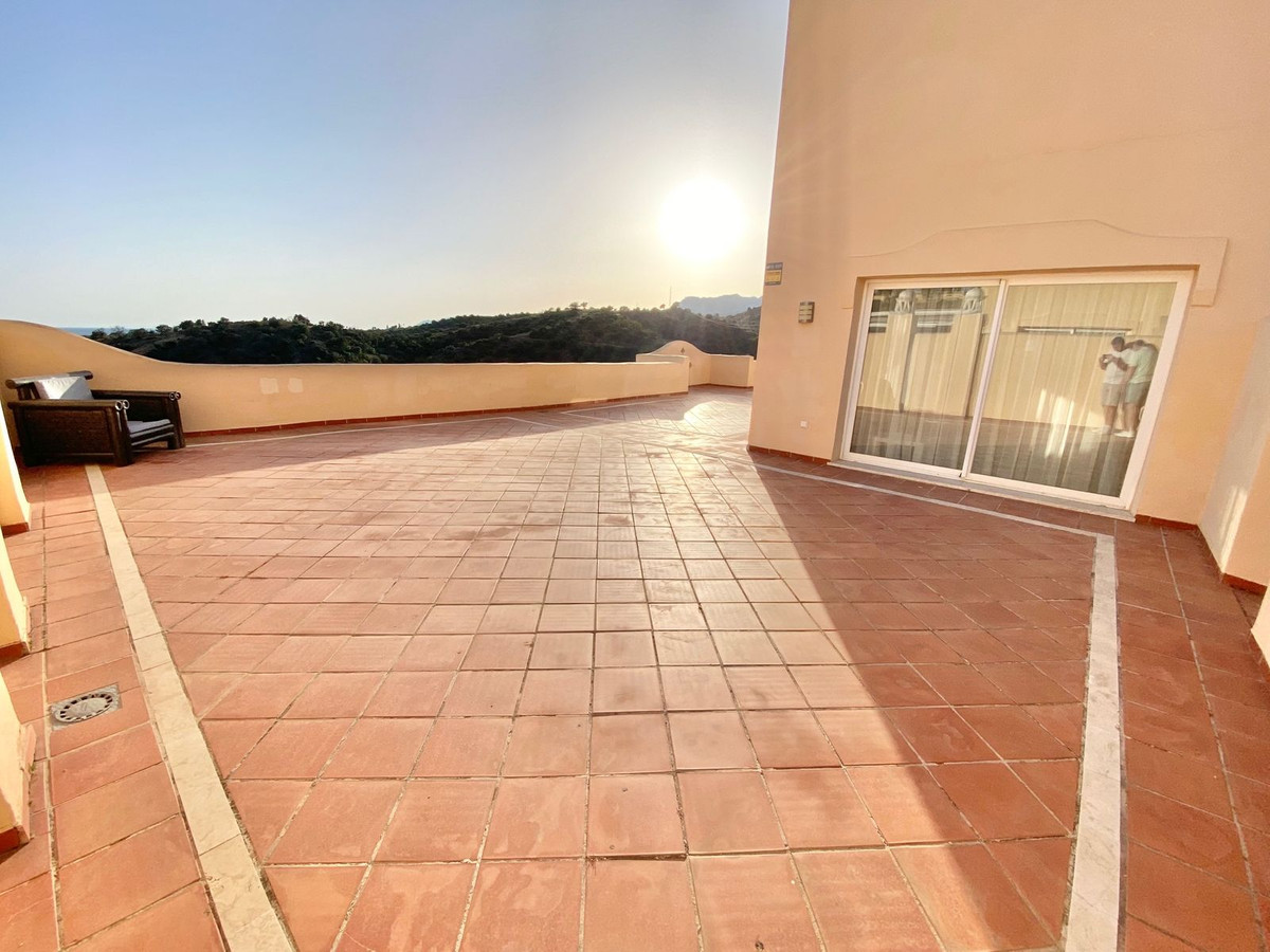 3 Bed Apartment for sale in Elviria Costa Del Sol, Málaga, Spain