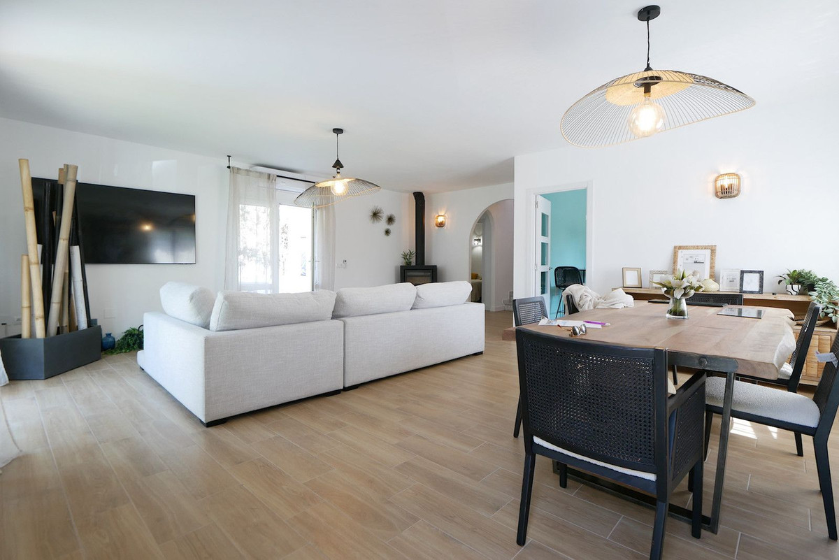3 Bed Townhouse for sale in Cabopino Costa Del Sol, Málaga, Spain