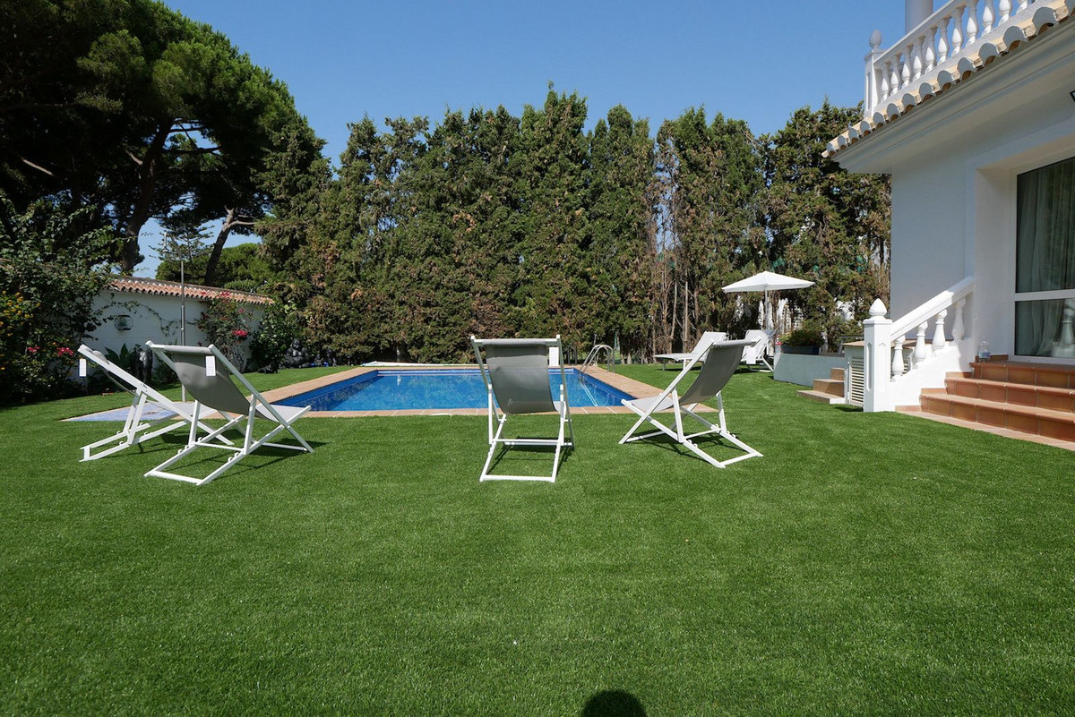 3 Bed Townhouse for sale in Cabopino Costa Del Sol, Málaga, Spain