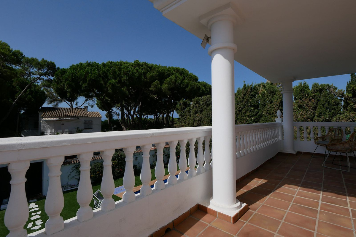 3 Bed Townhouse for sale in Cabopino Costa Del Sol, Málaga, Spain