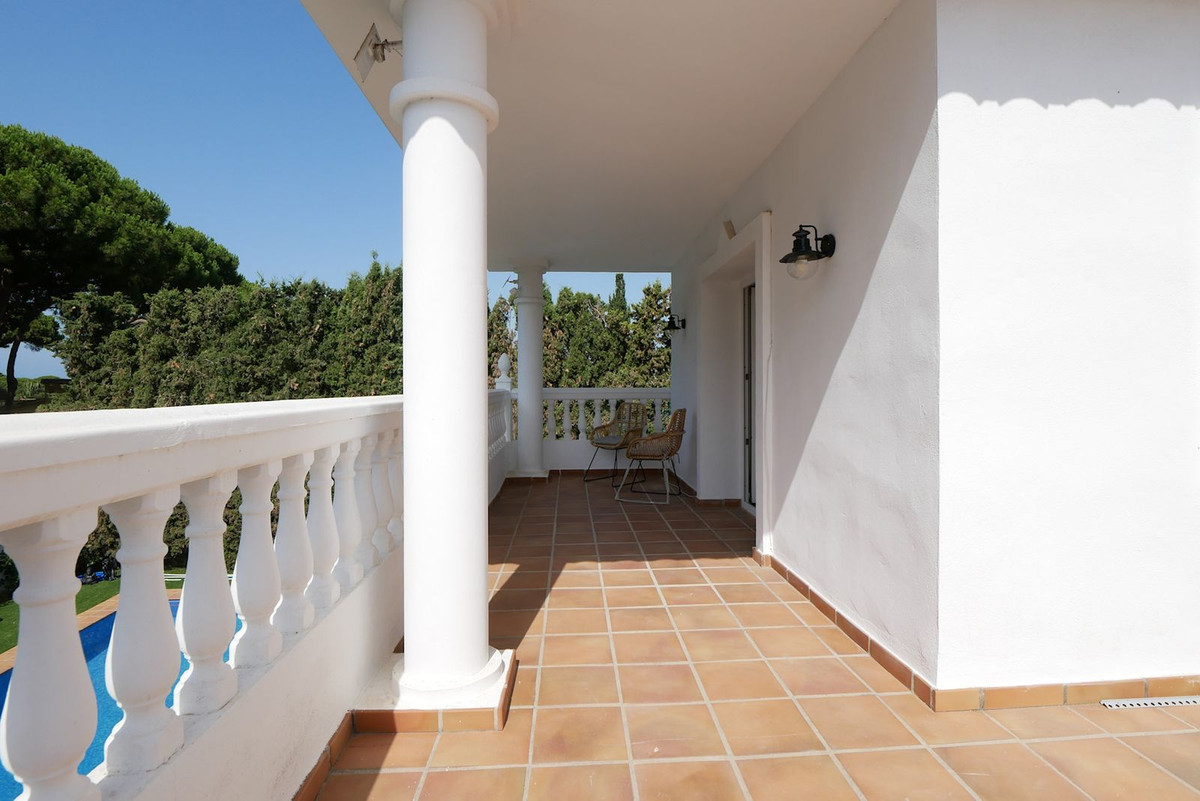 3 Bed Townhouse for sale in Cabopino Costa Del Sol, Málaga, Spain
