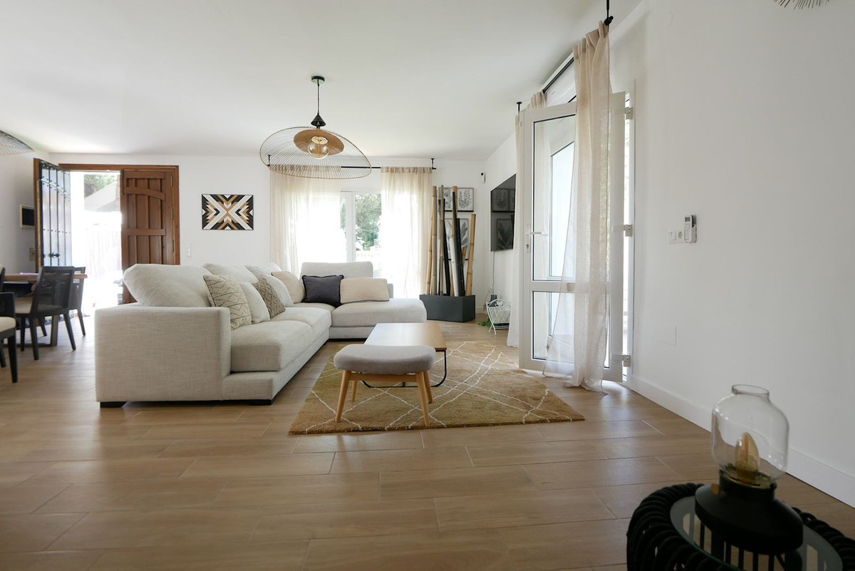 3 Bed Townhouse for sale in Cabopino Costa Del Sol, Málaga, Spain