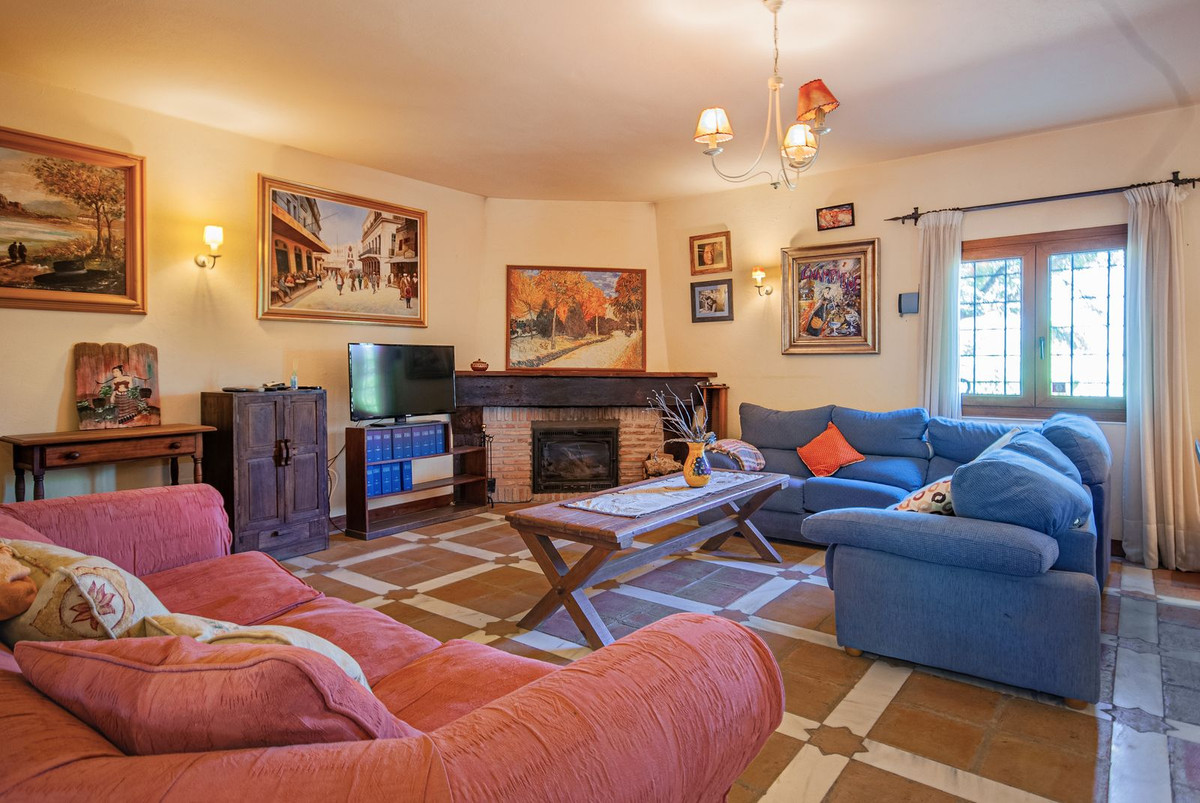 4 Bed Townhouse for sale in Entrerrios Málaga, Málaga, Spain
