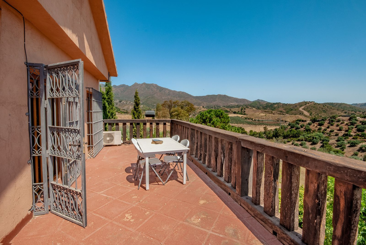 4 Bed Townhouse for sale in Entrerrios Málaga, Málaga, Spain