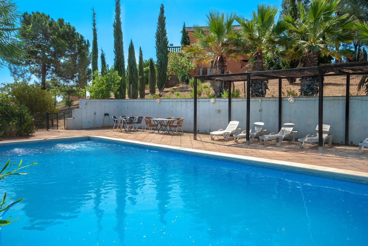 4 Bed Townhouse for sale in Entrerrios Málaga, Málaga, Spain