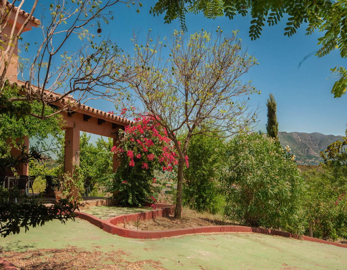 4 Bed Townhouse for sale in Entrerrios Málaga, Málaga, Spain