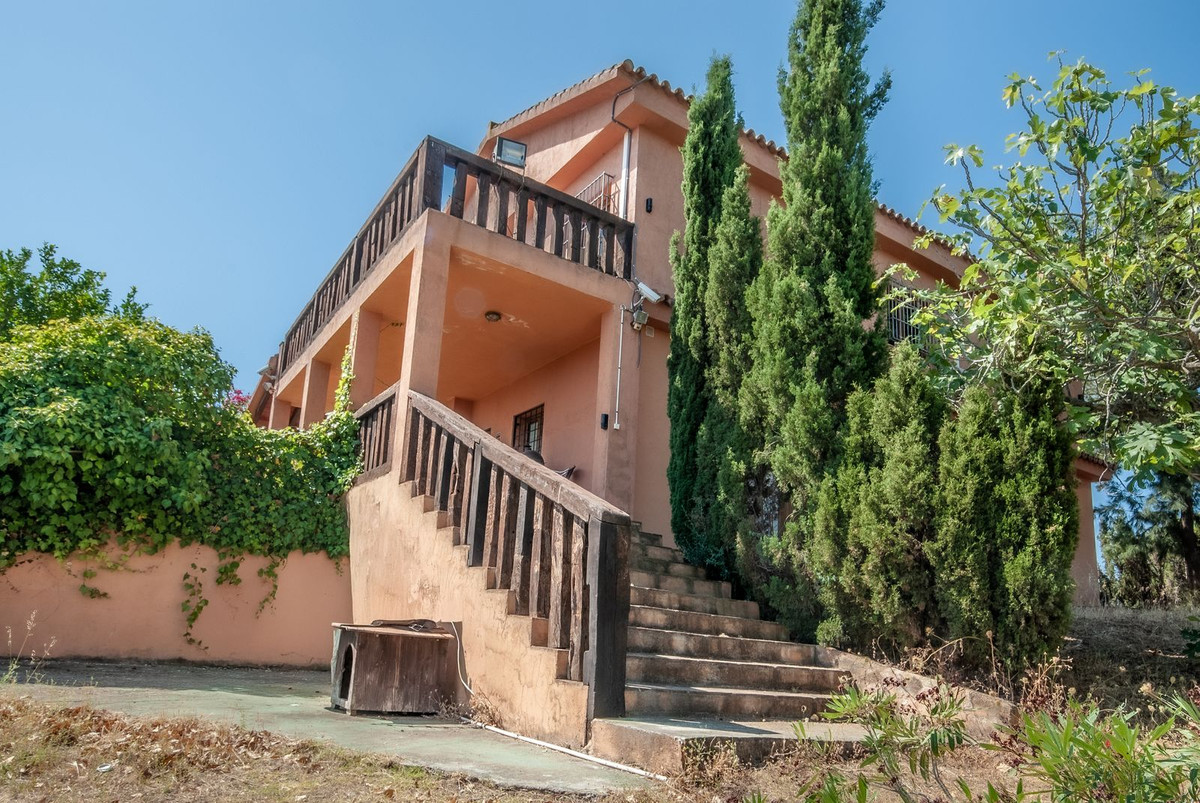 4 Bed Townhouse for sale in Entrerrios Málaga, Málaga, Spain