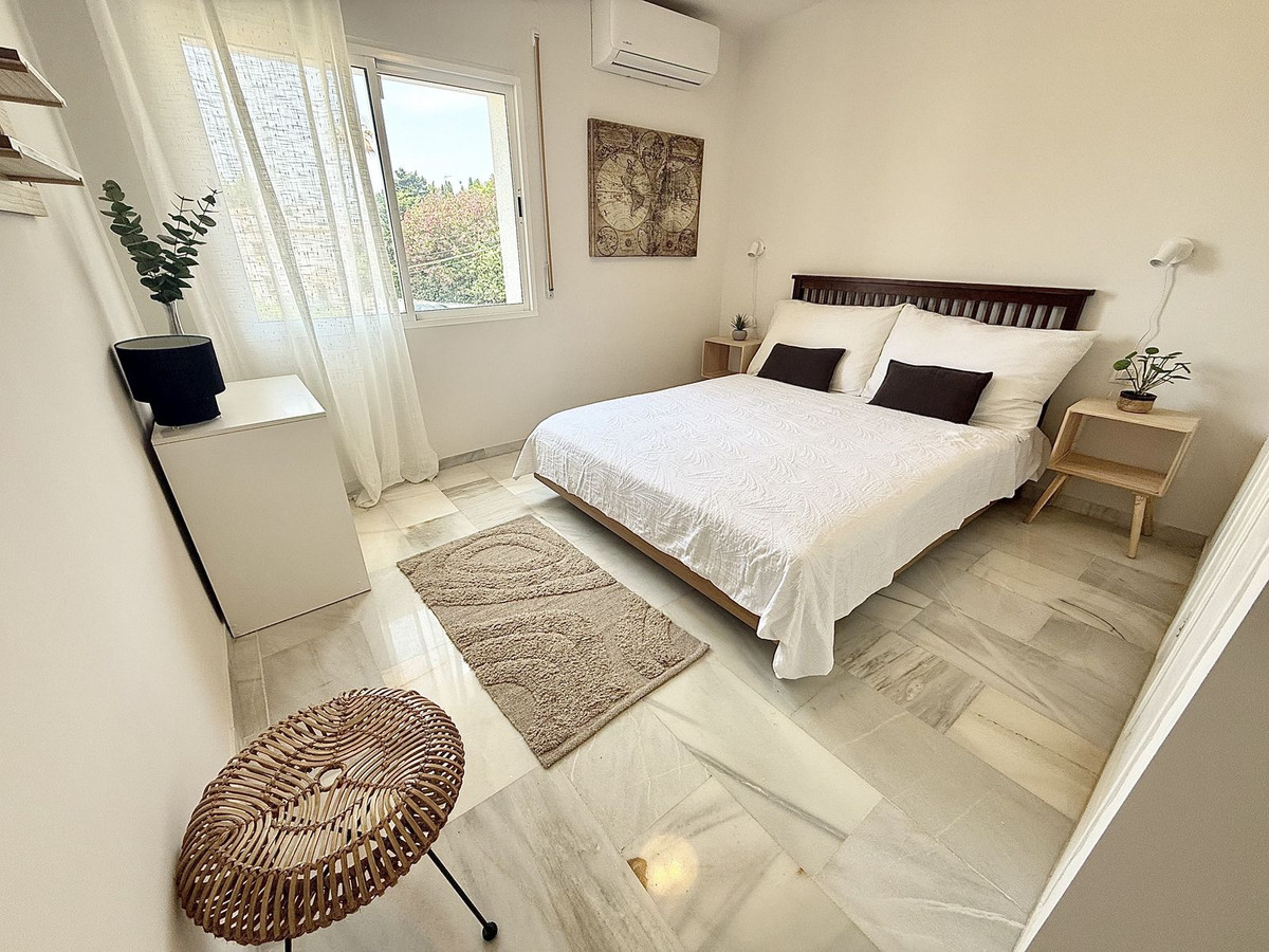 2 Bed Apartment for sale in San Pedro De Alcántara Costa Del Sol, Málaga, Spain