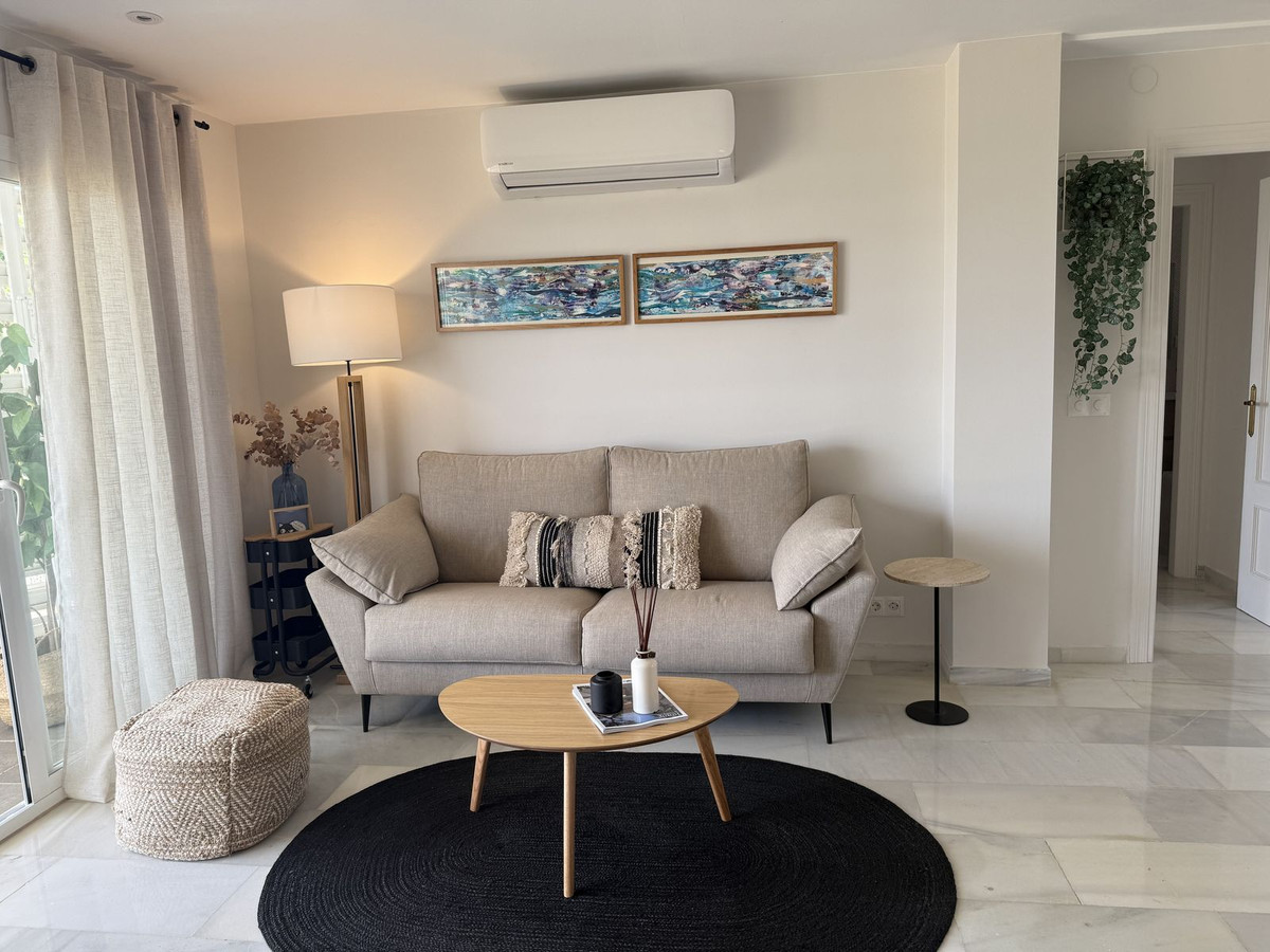2 Bed Apartment for sale in San Pedro De Alcántara Costa Del Sol, Málaga, Spain