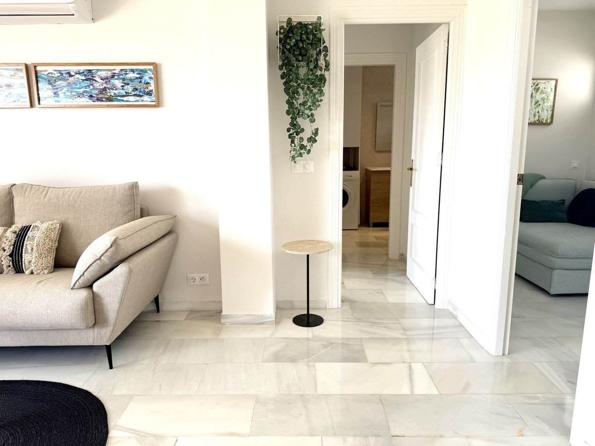 2 Bed Apartment for sale in San Pedro De Alcántara Costa Del Sol, Málaga, Spain
