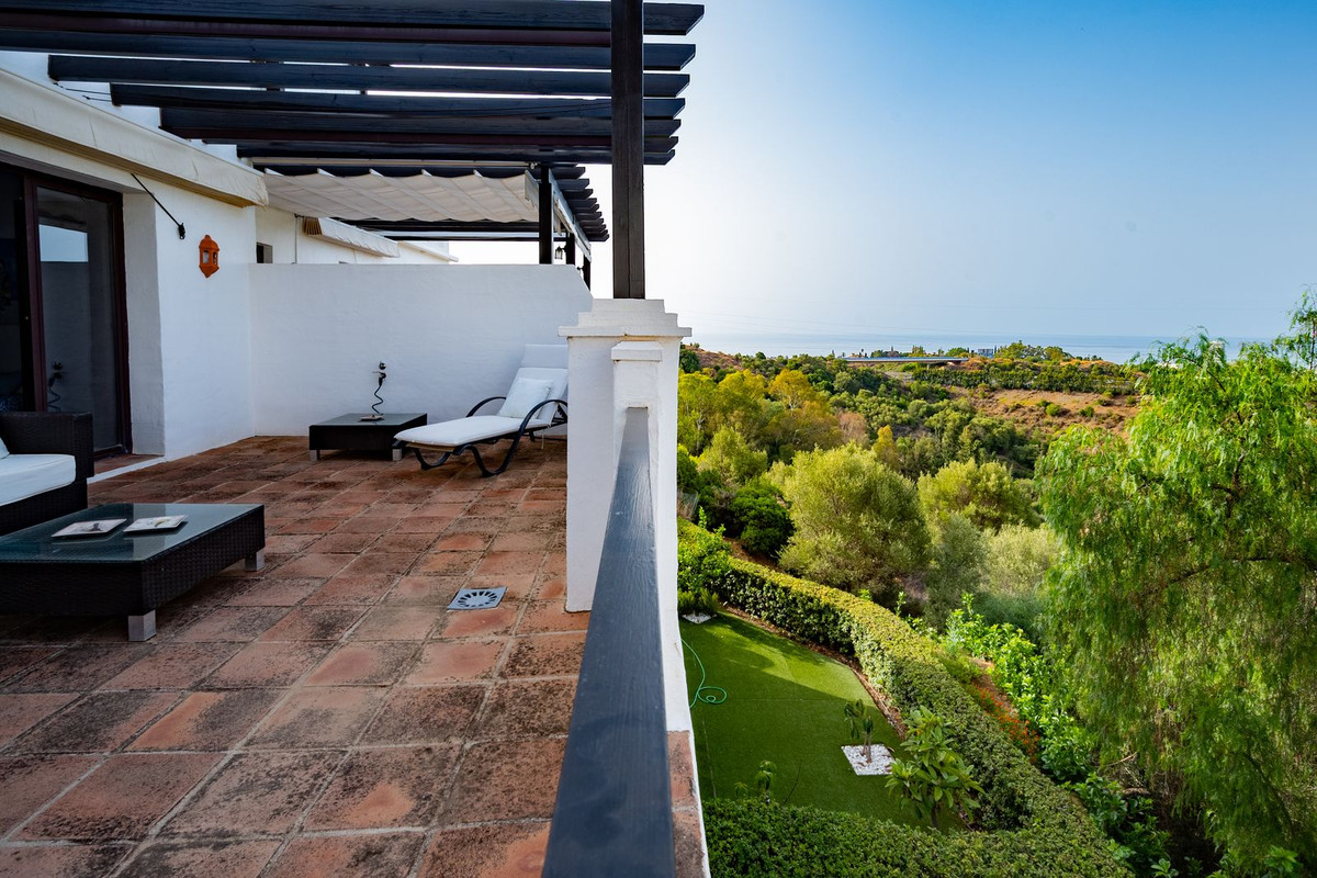 2 Bed Apartment for sale in Altos De Los Monteros Costa Del Sol, Málaga, Spain