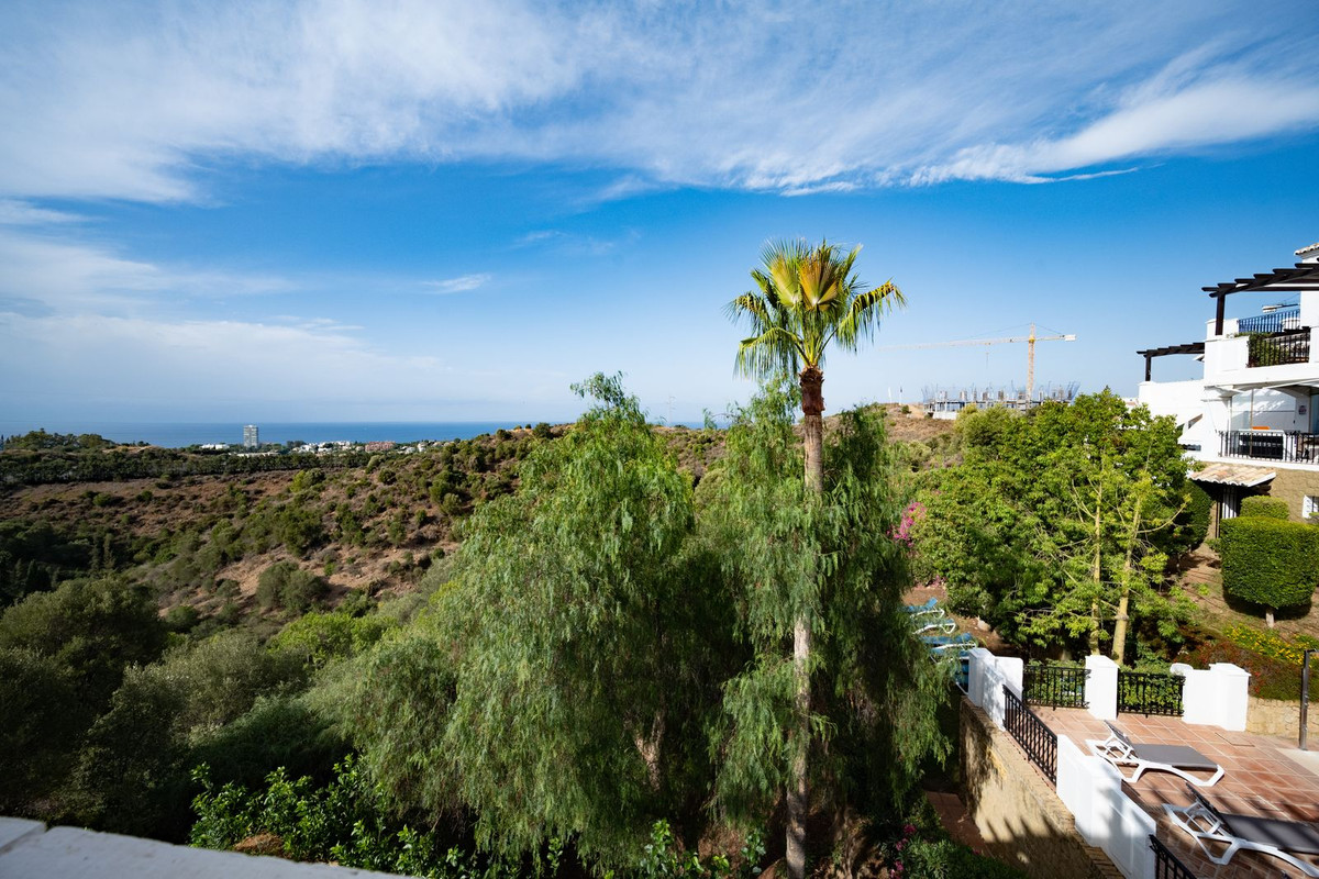 2 Bed Apartment for sale in Altos De Los Monteros Costa Del Sol, Málaga, Spain