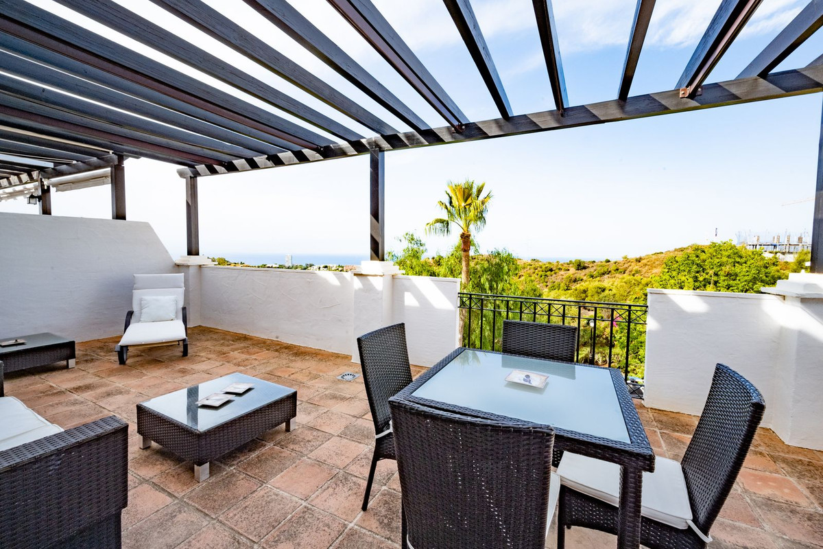 2 Bed Apartment for sale in Altos De Los Monteros Costa Del Sol, Málaga, Spain