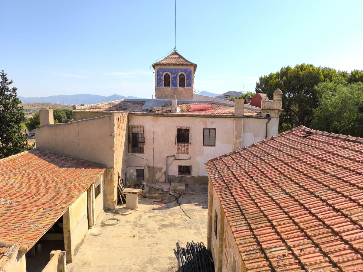 15 Bed Townhouse for sale in Monóvar Costa Blanca, Alicante, Spain