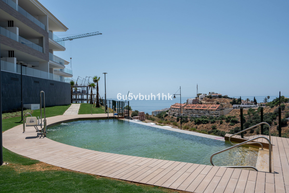2 Bed Apartment for sale in Fuengirola Costa Del Sol, Málaga, Spain