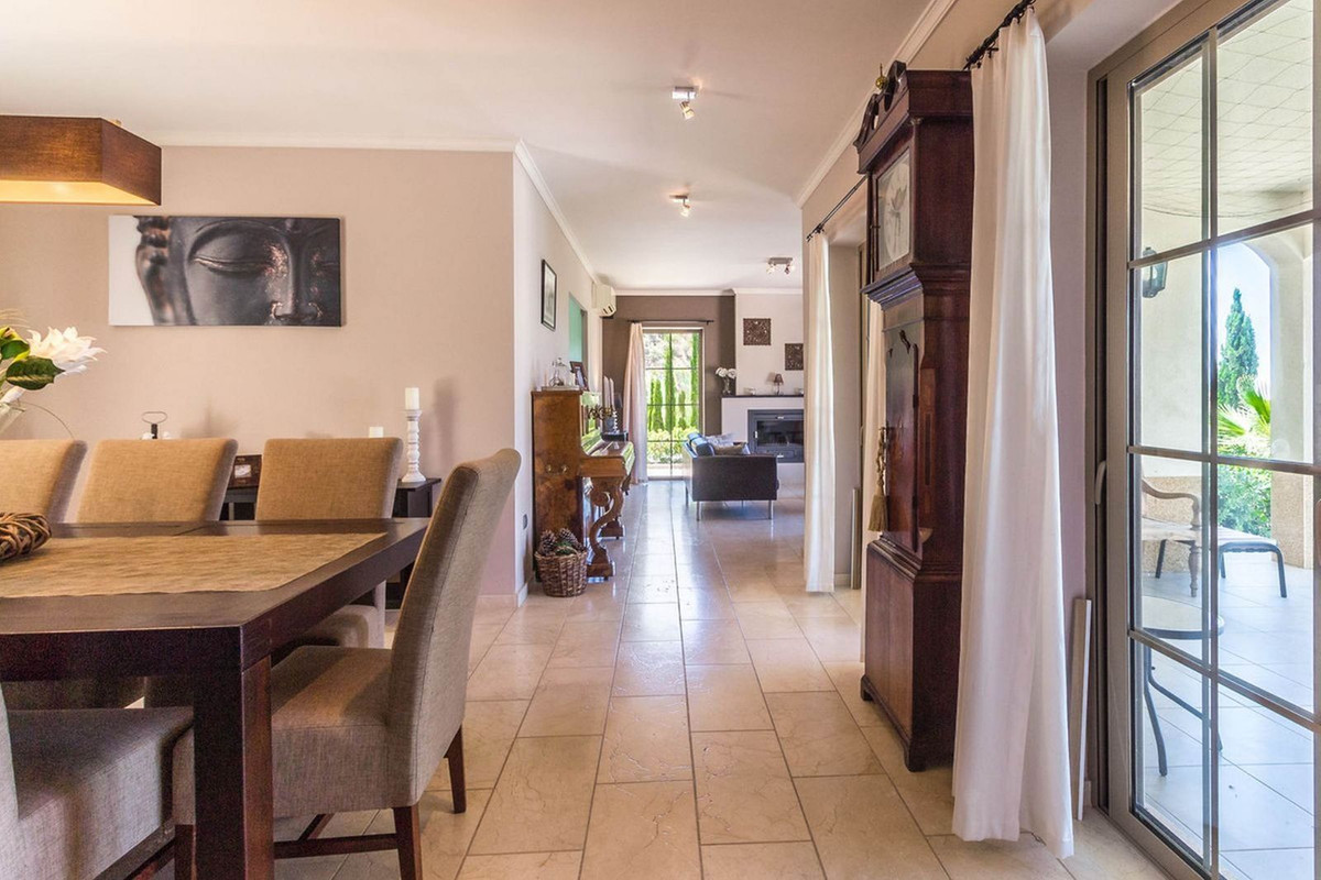 4 Bed Townhouse for sale in Arenas Costa Del Sol East, Málaga, Spain