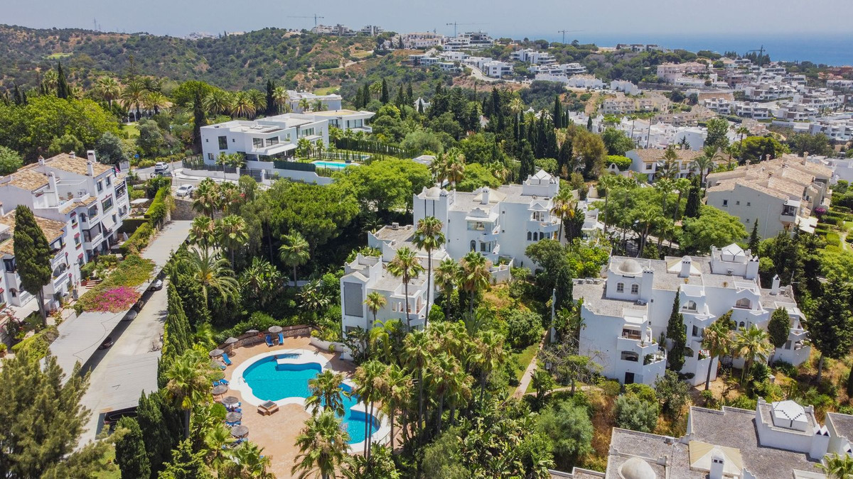 2 Bed Apartment for sale in Reserva De Marbella Costa Del Sol, Málaga, Spain