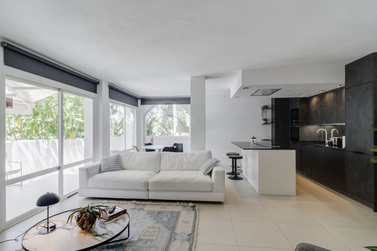 2 Bed Apartment for sale in Reserva De Marbella Costa Del Sol, Málaga, Spain