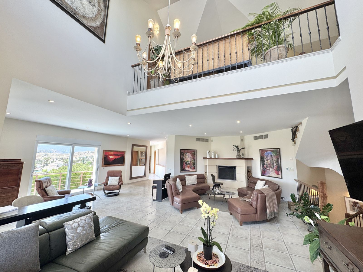 6 Bed Townhouse for sale in Mijas Golf Costa Del Sol, Málaga, Spain
