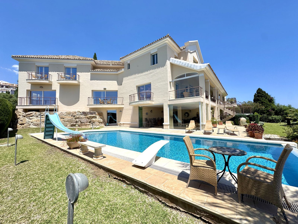 6 Bed Townhouse for sale in Mijas Golf Costa Del Sol, Málaga, Spain