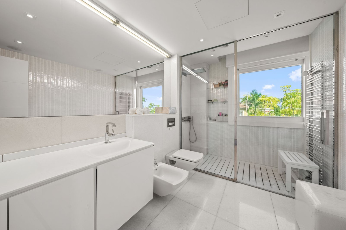 8 Bed Townhouse for sale in Bahía De Marbella Costa Del Sol, Málaga, Spain