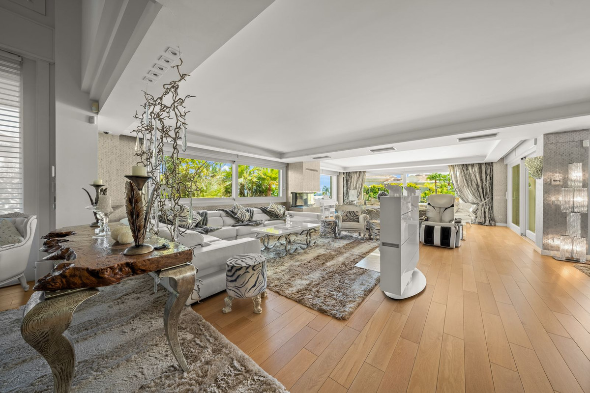 8 Bed Townhouse for sale in Bahía De Marbella Costa Del Sol, Málaga, Spain