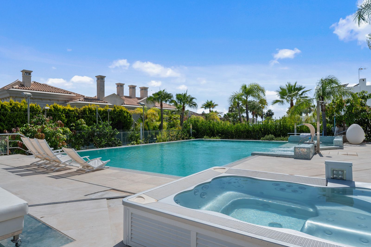 8 Bed Townhouse for sale in Bahía De Marbella Costa Del Sol, Málaga, Spain