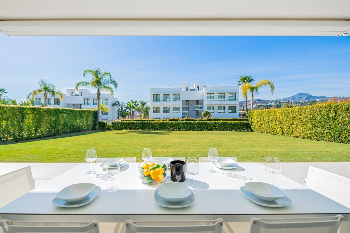 3 Bed Apartment for sale in Estepona Costa Del Sol, Málaga, Spain