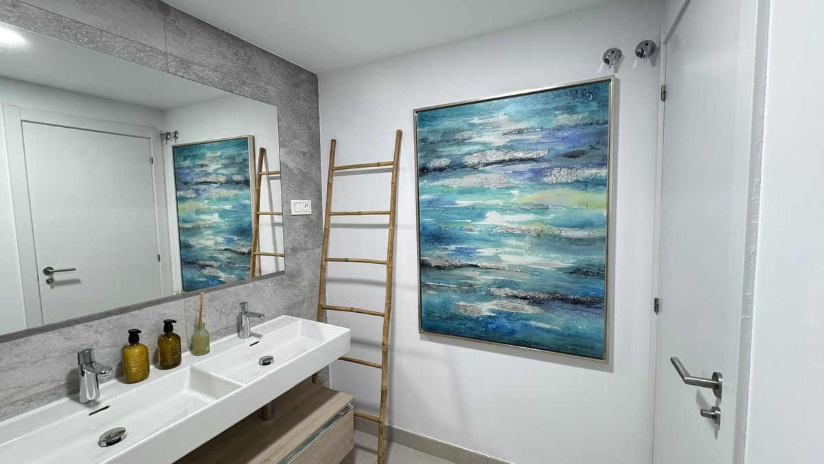 3 Bed Apartment for sale in Estepona Costa Del Sol, Málaga, Spain
