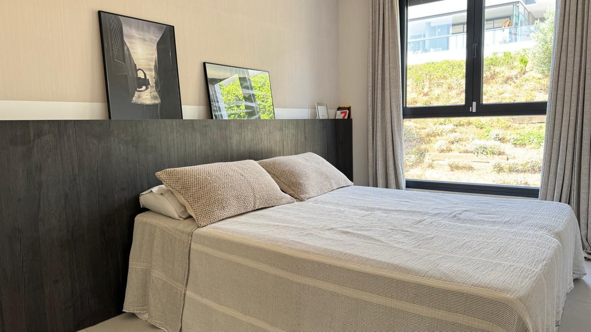 3 Bed Apartment for sale in Estepona Costa Del Sol, Málaga, Spain