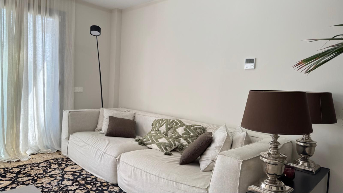 3 Bed Apartment for sale in Estepona Costa Del Sol, Málaga, Spain
