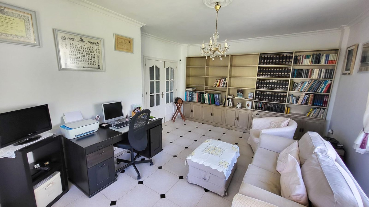 4 Bed Townhouse for sale in Elviria Costa Del Sol, Málaga, Spain