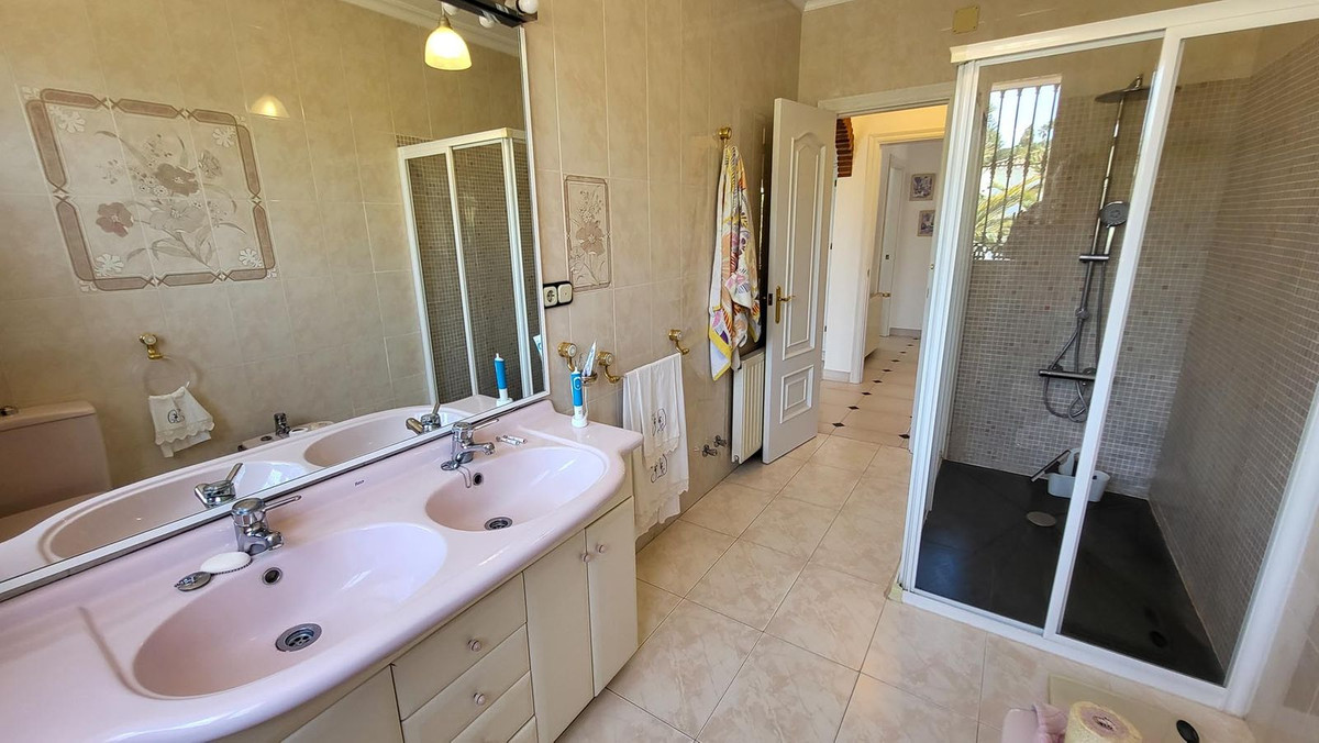 4 Bed Townhouse for sale in Elviria Costa Del Sol, Málaga, Spain