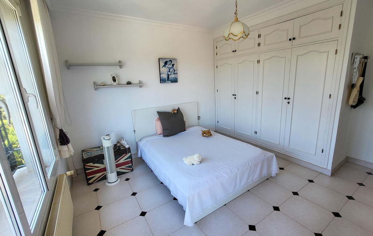 4 Bed Townhouse for sale in Elviria Costa Del Sol, Málaga, Spain