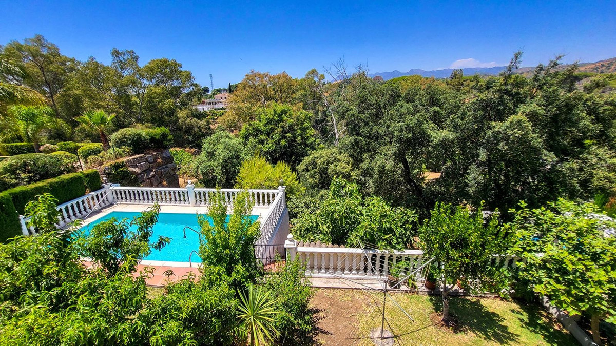 4 Bed Townhouse for sale in Elviria Costa Del Sol, Málaga, Spain