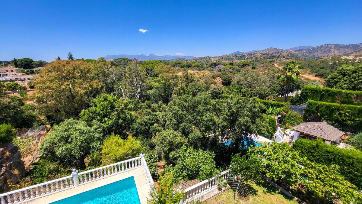 4 Bed Townhouse for sale in Elviria Costa Del Sol, Málaga, Spain