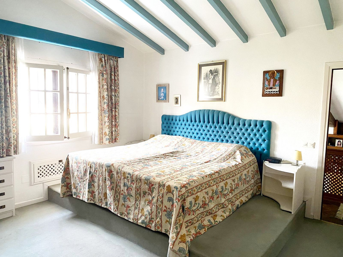 Se vende Villa - Chalet de 3 dormitorios en Costa Del Sol, Málaga, España